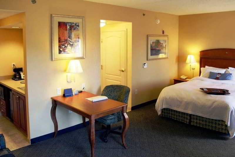 Hampton Inn ג'נבה מראה חיצוני תמונה