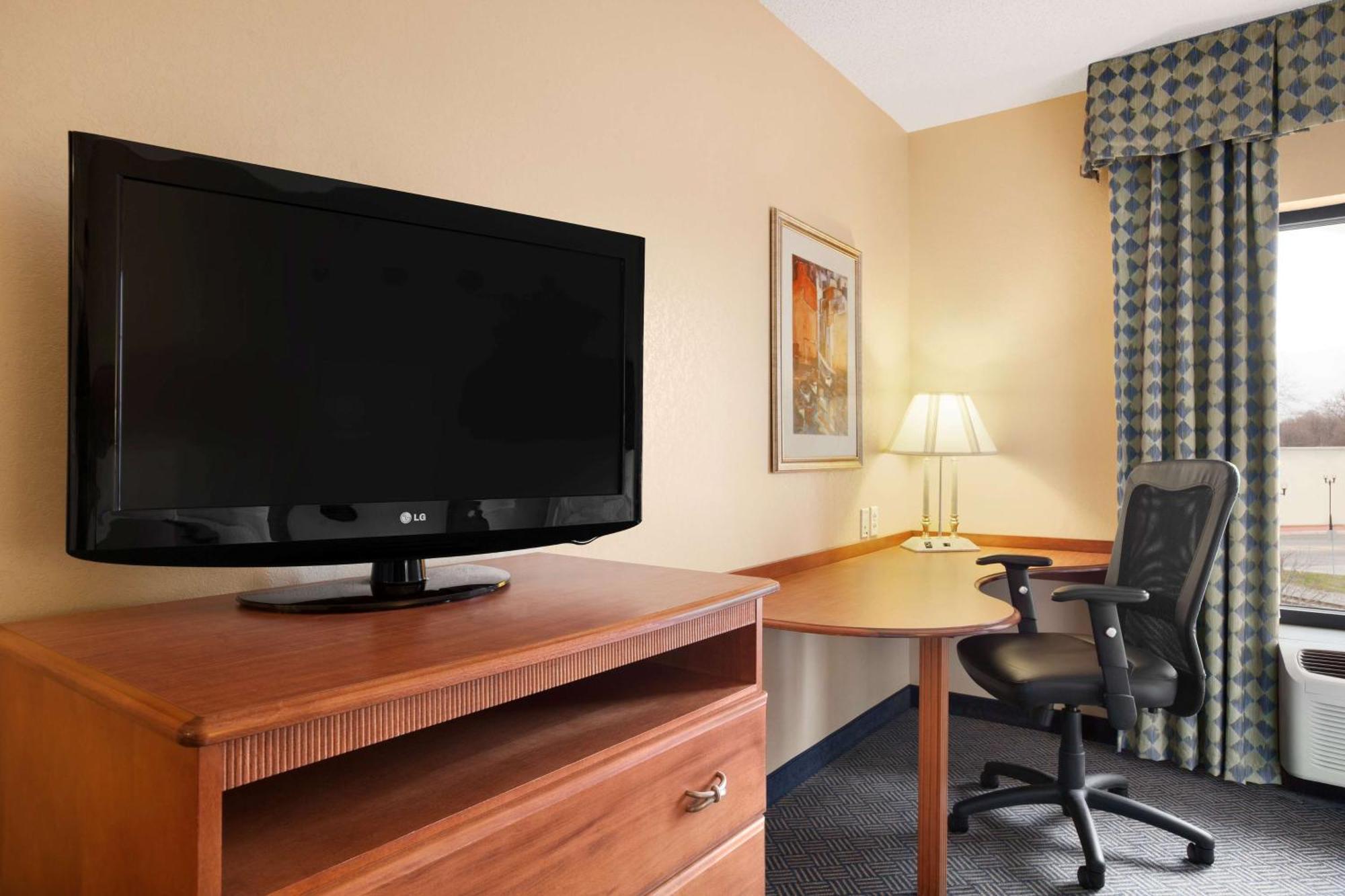 Hampton Inn ג'נבה מראה חיצוני תמונה