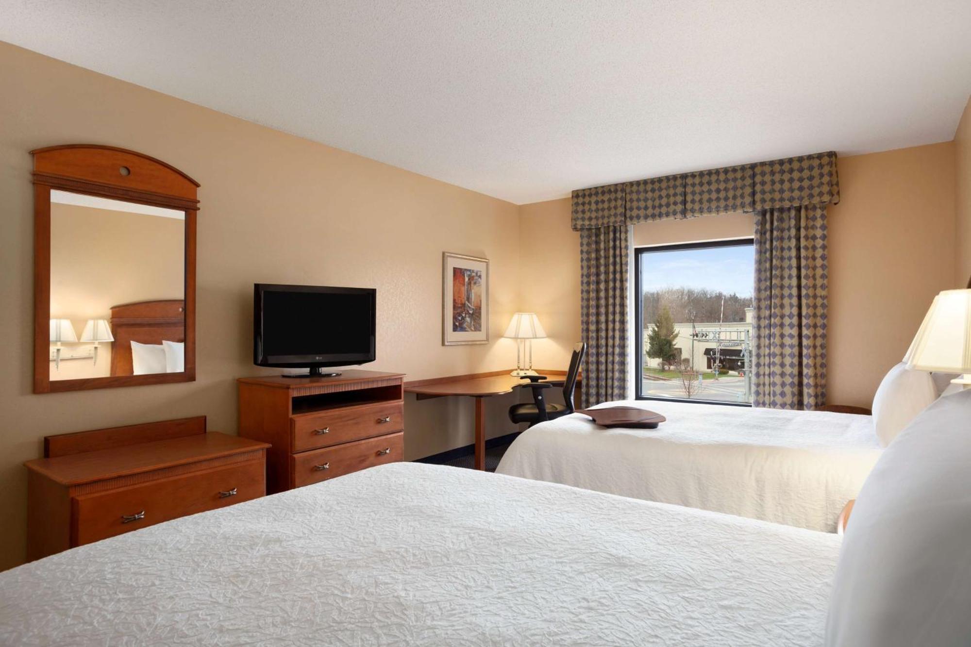 Hampton Inn ג'נבה מראה חיצוני תמונה